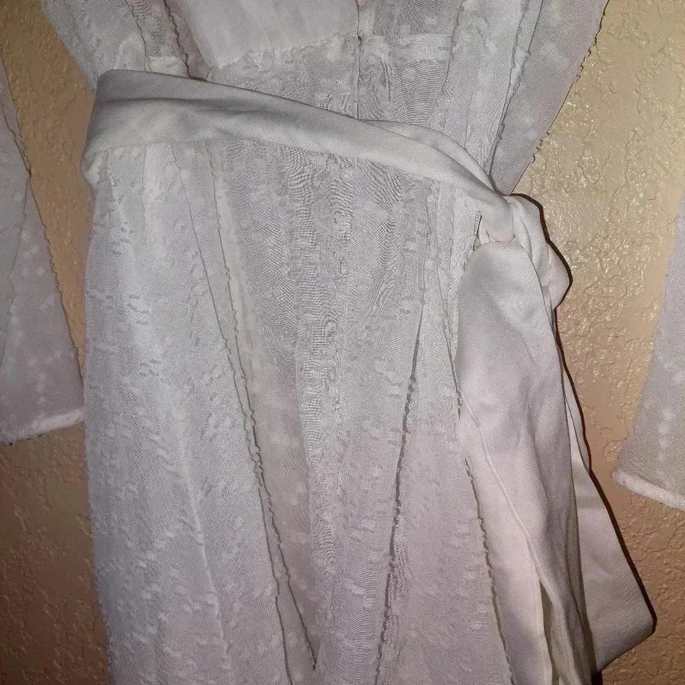 H By Halston White Sheer Robe Size L/XL  100% Polyester - Picture 7 of 11